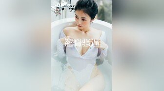 【新片速遞】 车震 叫爸爸 好大 把奶子露出来 不要 大中午的在车里啪啪 漂亮美眉很害羞[40MB/MP4/00:32]