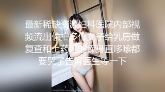 家庭攝像頭TP偷拍居家私密生活要行房事突然回來人了慾望少婦邊看小電影邊用口紅自慰