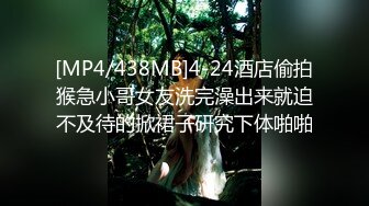 约会木瓜奶主播少妇，蓝色美甲做得很精致，砸钱约她到家里吃大鸡巴，口爆射她嘴里！