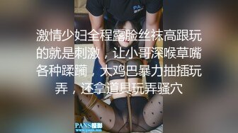 双马尾女仆装清纯系美少女,纯欲风拉满,男友带上好兄弟壹起享用,这种哥们去哪找