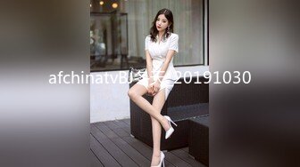 商场女厕偷拍 戴白帽小美女的极品小嫩B