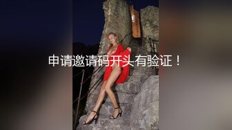 牛人狂拍妹子们上WC,强行推开门拍妹子们惊恐的表情,惹得一阵阵尖声